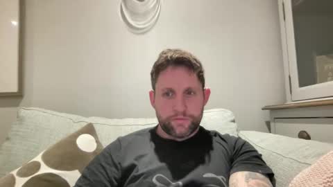 Snapshot of _british_hung_ chatting on 02.27.25 UK BigThick Cock online show from 02.27.25