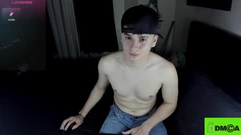 FELIPE CAMACHO    dont forget to support me with a little hand up online show from 10.02.25