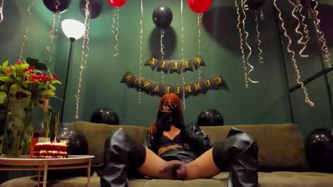 Snapshot of _bunny_boy_ chatting on 09.12.25 _bunny_boy_ online show from 09.12.25