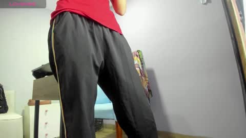 Snapshot of _candy_jade_ chatting on 11.08.25 candy jade online show from 11.08.25