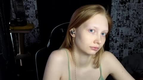 Snapshot of _caramel_milk_ chatting on 05.29.26 Merlizz online show from 05.29.26