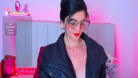 Snapshot of _caro_lyne_ chatting on 06.12.26 Carolina online show from 06.12.26