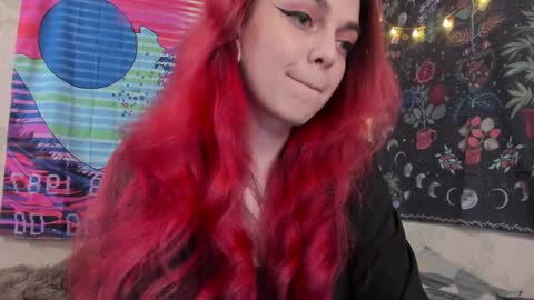 Snapshot of _caroline_coy chatting on 12.05.24 Caroline online show from 12.05.24