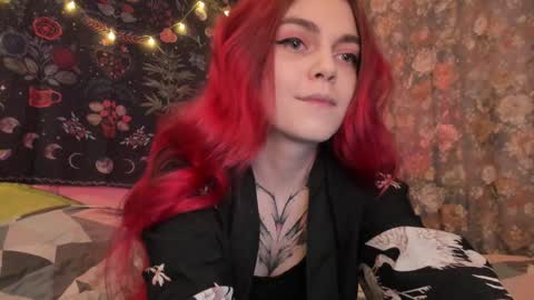 Snapshot of _caroline_coy chatting on 12.26.24 Caroline online show from 12.26.24