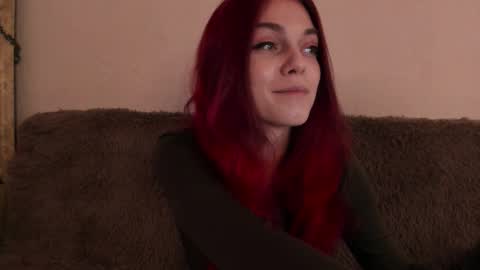 Snapshot of _caroline_coy chatting on 10.12.25 Caroline online show from 10.12.25