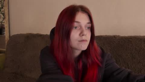 Snapshot of _caroline_coy chatting on 10.26.25 Caroline online show from 10.26.25