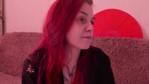 Caroline online show from 02.05.26