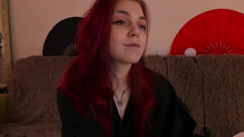 Snapshot of _caroline_coy chatting on 04.25.26 Caroline online show from 04.25.26