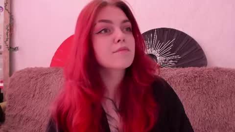Snapshot of _caroline_coy chatting on 07.16.26 Caroline online show from 07.16.26