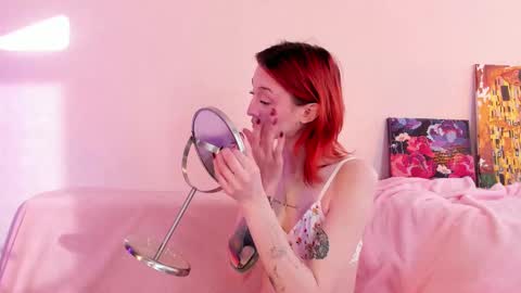 Christina Chris online show from 02.17.25