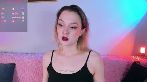 Christina Chris online show from 11.07.25