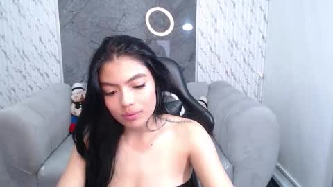 _charlottee_b online show from 02.25.26