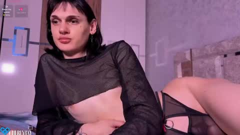 Snapshot of _cherlybay_ chatting on 05.10.26 CHER - Independent model online show from 05.10.26