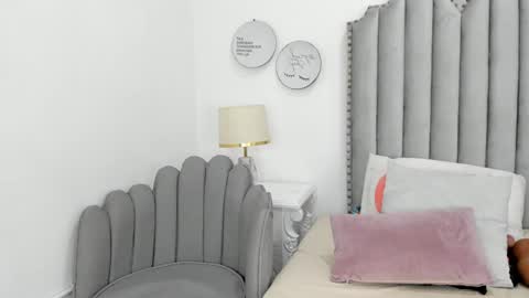 Chloe  online show from 01.10.25