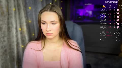 Snapshot of _chloe_miller_ chatting on 09.08.25 _chloe_miller_ online show from 09.08.25