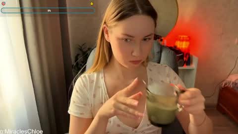 Snapshot of _chloe_miller_ chatting on 05.28.26 _chloe_miller_ online show from 05.28.26