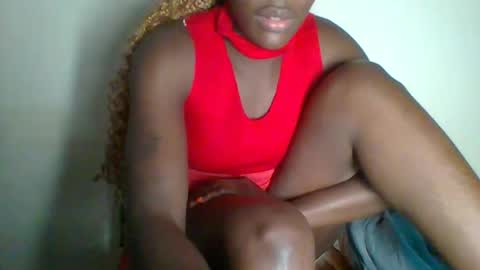 clara online show from 02.04.25