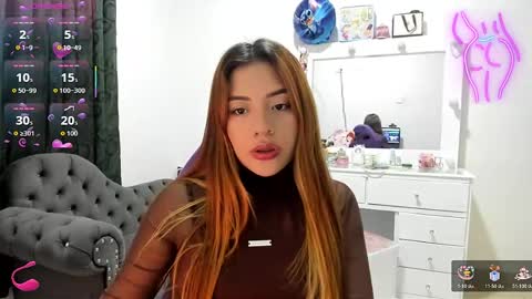 Isabella  Independent model online show from 04.16.26