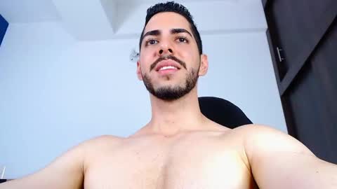 Snapshot of _davidwolf chatting on 01.13.25 David online show from 01.13.25