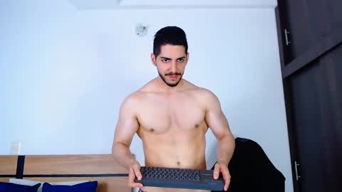 Snapshot of _davidwolf chatting on 01.16.25 David online show from 01.16.25