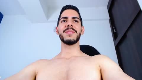 Snapshot of _davidwolf chatting on 01.21.25 David online show from 01.21.25