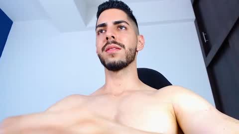 Snapshot of _davidwolf chatting on 01.23.25 David online show from 01.23.25