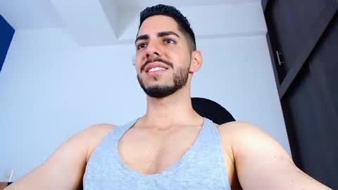 Snapshot of _davidwolf chatting on 02.12.25 David online show from 02.12.25