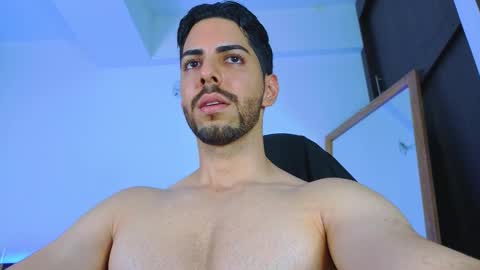 Snapshot of _davidwolf chatting on 09.24.25 David online show from 09.24.25