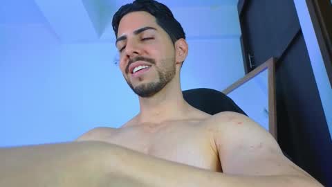 Snapshot of _davidwolf chatting on 10.03.25 David online show from 10.03.25