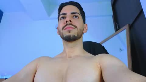 Snapshot of _davidwolf chatting on 10.28.25 David online show from 10.28.25