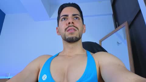 Snapshot of _davidwolf chatting on 12.23.25 David online show from 12.23.25