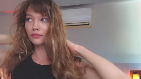 DemiDee online show from 01.26.25