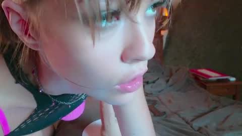 DemiDee online show from 02.27.25