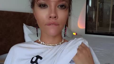 DemiDee online show from 10.13.25