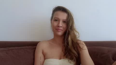 DemiDee online show from 11.03.25