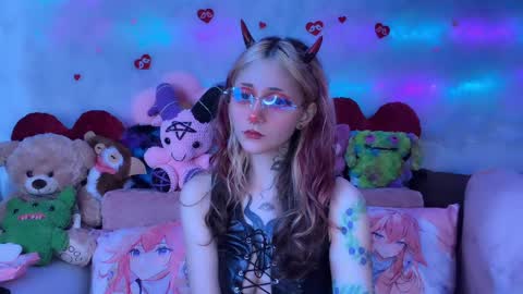 Snapshot of _devilbaby chatting on 05.06.26 Kate online show from 05.06.26