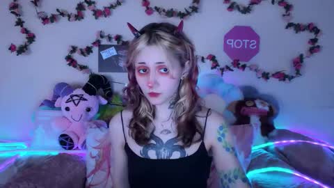 Snapshot of _devilbaby chatting on 05.13.26 Kate online show from 05.13.26