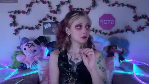 Snapshot of _devilbaby chatting on 05.15.26 Kate online show from 05.15.26