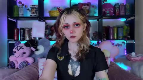 Snapshot of _devilbaby chatting on 05.29.26 Kate online show from 05.29.26