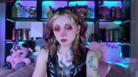 Snapshot of _devilbaby chatting on 05.30.26 Kate online show from 05.30.26