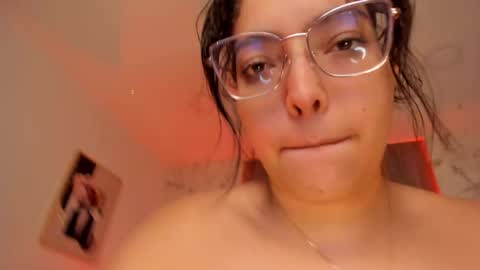 Snapshot of _dollargirl_ chatting on 03.05.26 Abril online show from 03.05.26