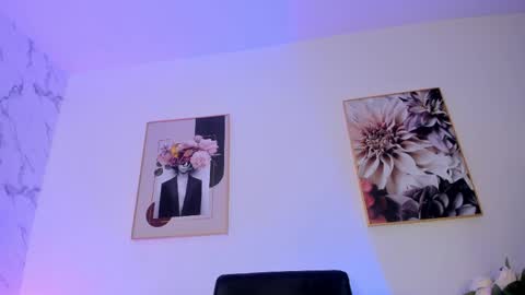 Snapshot of _dollargirl_ chatting on 04.05.26 Abril online show from 04.05.26