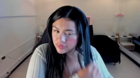 Dulcinea online show from 04.15.26