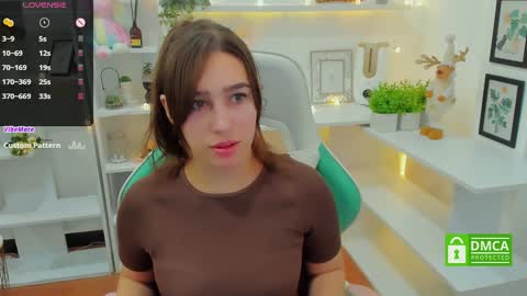 Lizzy  online show from 01.06.25