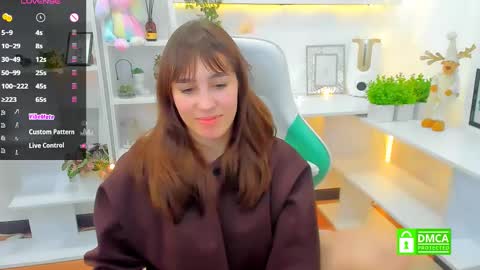 Lizzy  online show from 02.10.25