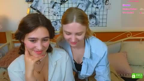 Snapshot of _eliizabeth__ chatting on 04.06.26 Lizzy online show from 04.06.26