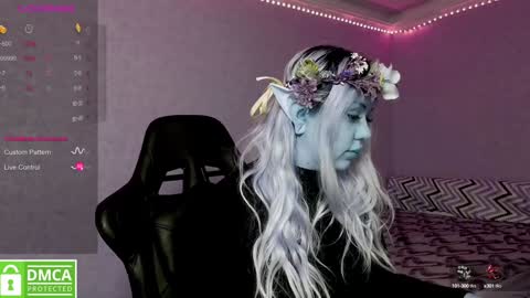 chloue and Gretta online show from 02.04.25