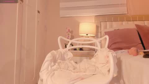 Hi Im Emily online show from 01.05.26