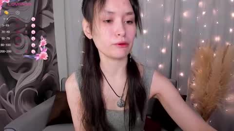 Snapshot of _emily__strike_ chatting on 01.16.25 _emily__strike_ online show from 01.16.25