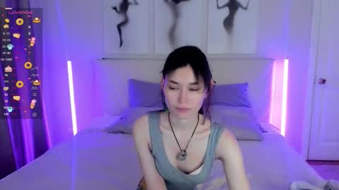 Snapshot of _emily__strike_ chatting on 11.14.25 _emily__strike_ online show from 11.14.25